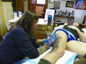 TeeJay tattooing Sara