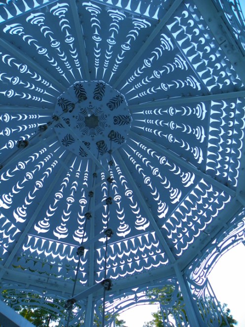 Roof of People size BirdHouse