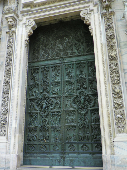 doors on Duomo di Milano